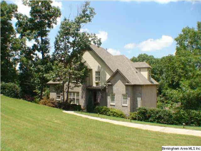 Beautiful Brick Home!!! Off of Shades Crest.