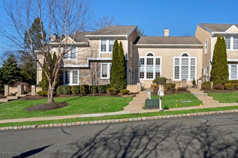 2 Rolling Hill Ct, Madison, NJ 07940 - photo 1