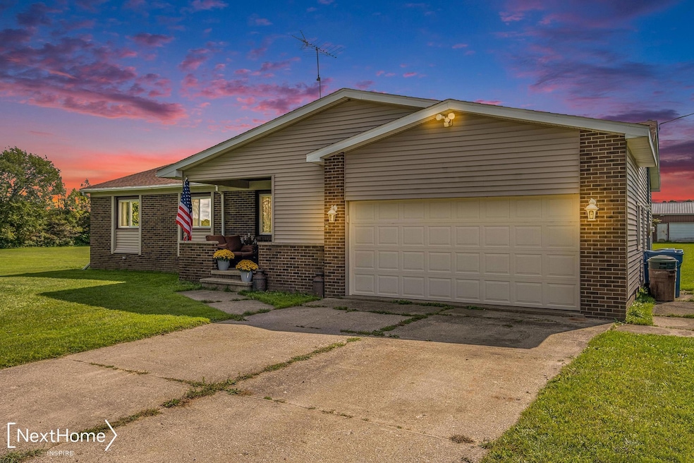 11111 Lennon Rd, Swartz Creek, MI 48473 - photo 1