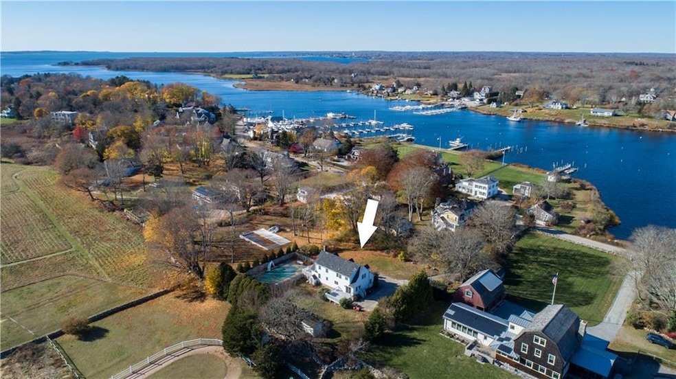 32 Avondale Rd, Westerly, RI 02891 - photo 1