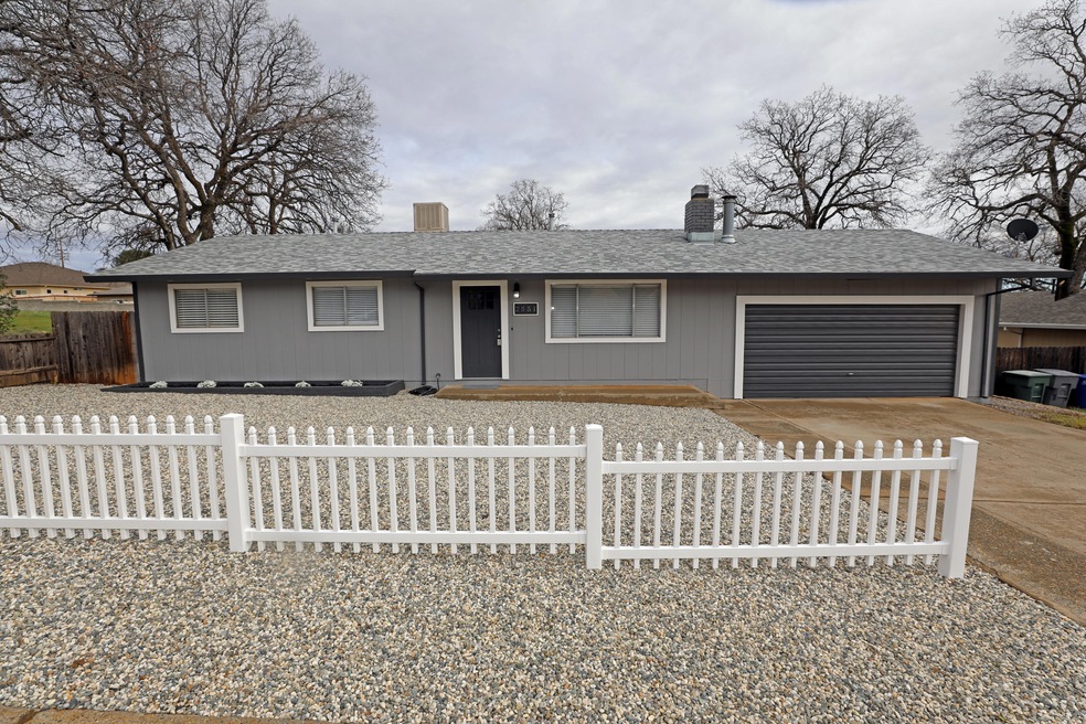 2551 Shasta View Dr, Redding, CA 96002 - photo 1
