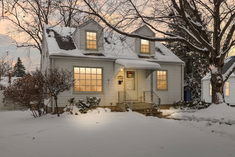 1340 Lennington Cir NE, Kankakee, IL 60901 - photo 1