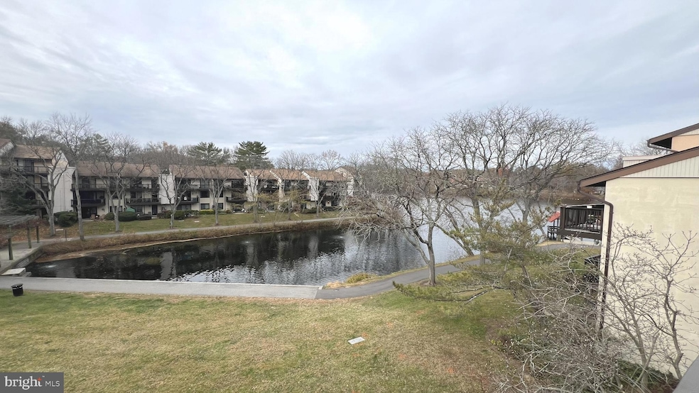 10073 Windstream Dr unit 5, Columbia, MD 21044 - photo 1