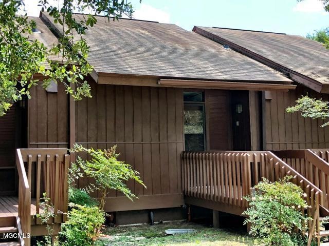 110 lakeside front exterior