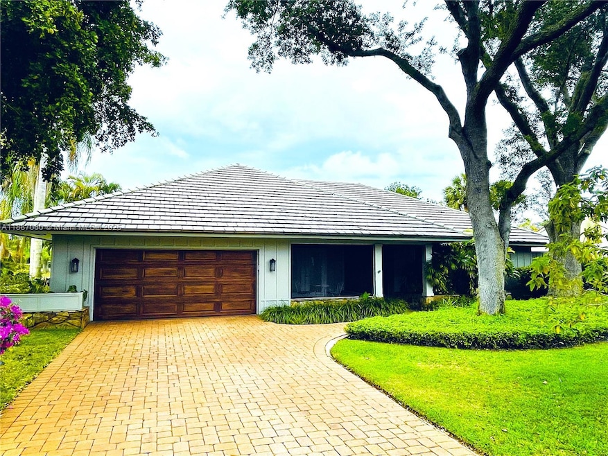 1 Balfour Rd E, Palm Beach Gardens, FL 33418 - photo 1