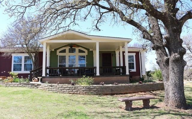 1952 County Road 117, Gainesville, TX 76240 - photo 1