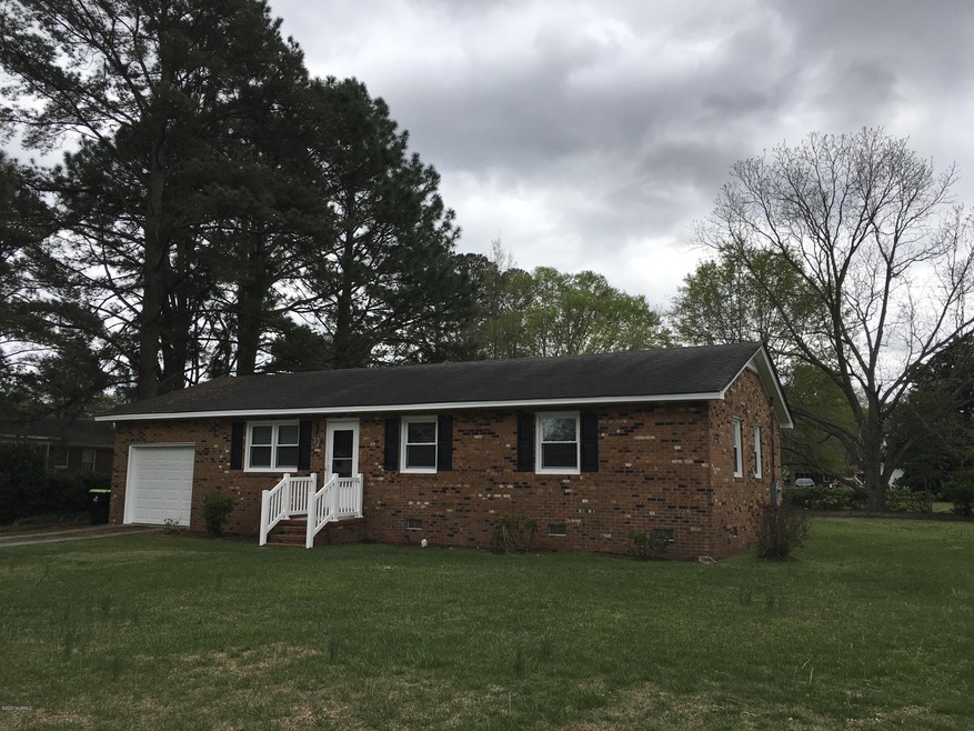 332 Lee St, Winterville, NC 28590 - photo 1