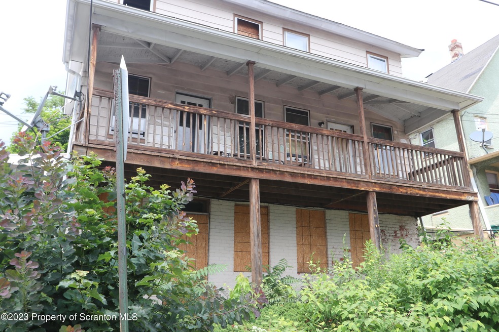 201-203 N Bromley Ave, Scranton, PA 18504 - photo 1