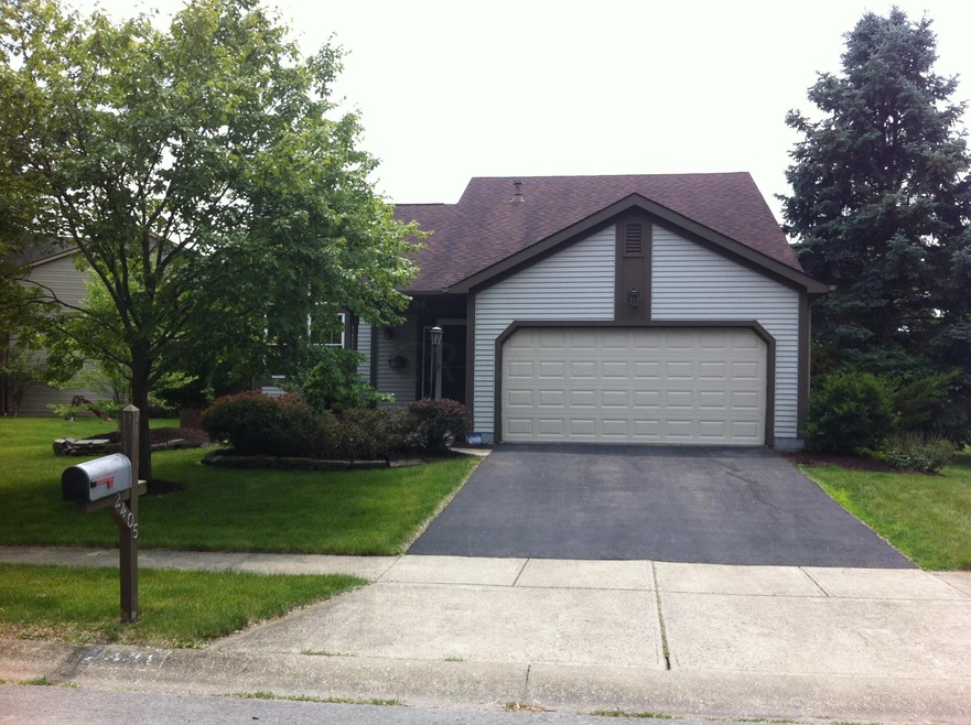 2405 Sandstrom Dr, Columbus, OH 43235 - photo 1