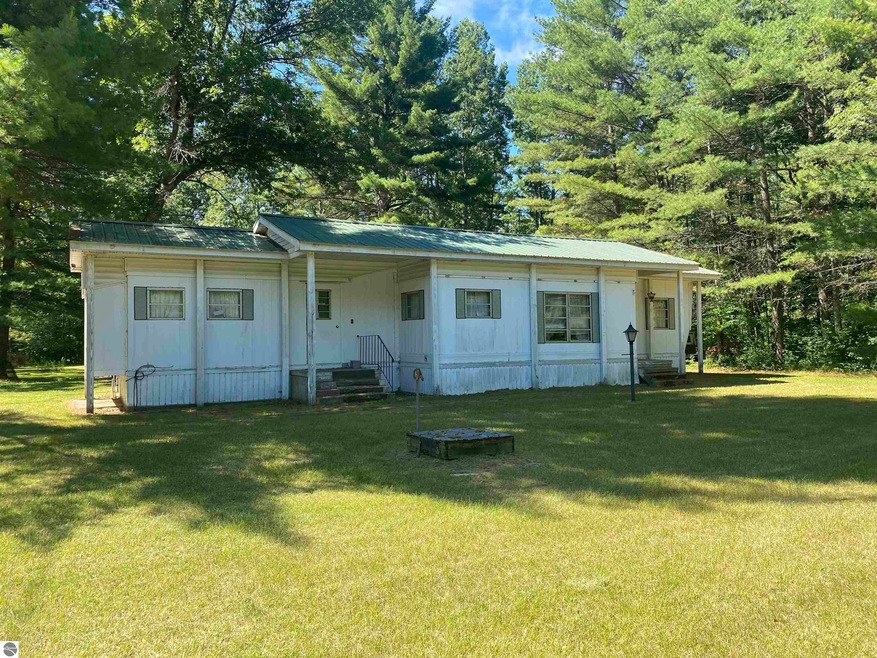 5865 E Esmond Rd, Hale, MI 48739 - photo 1