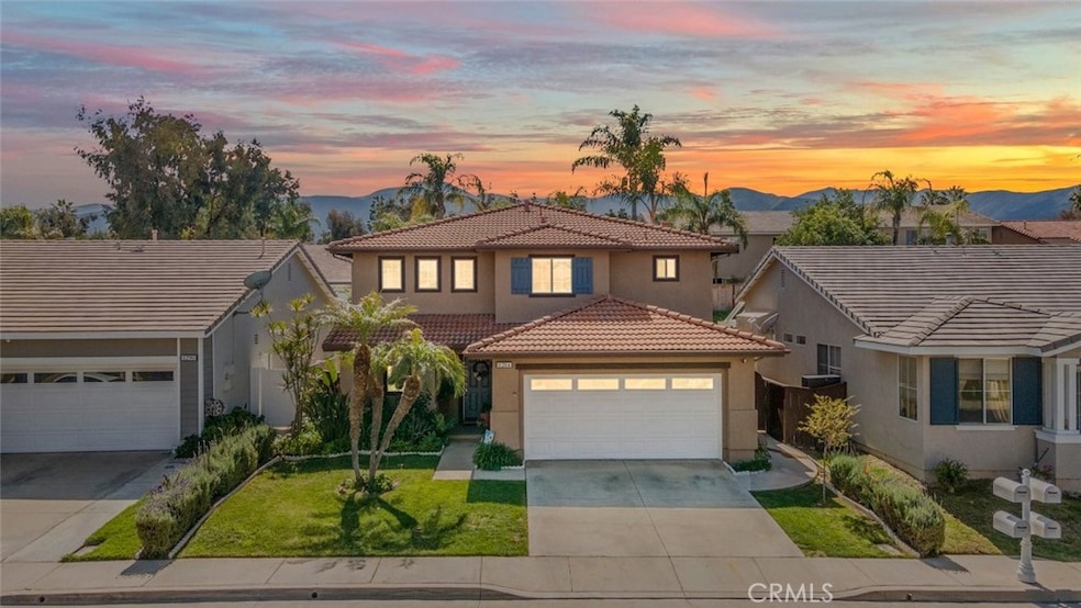 Beautiful home located in a quiet, gated community in South Corona