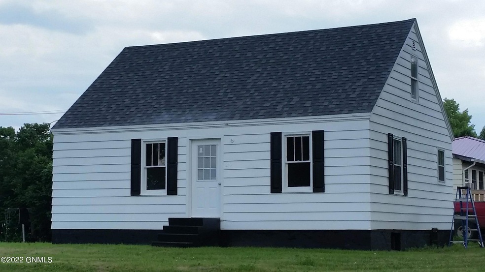 219 4th Ave W, Turtle Lake, ND 58575 - photo 1