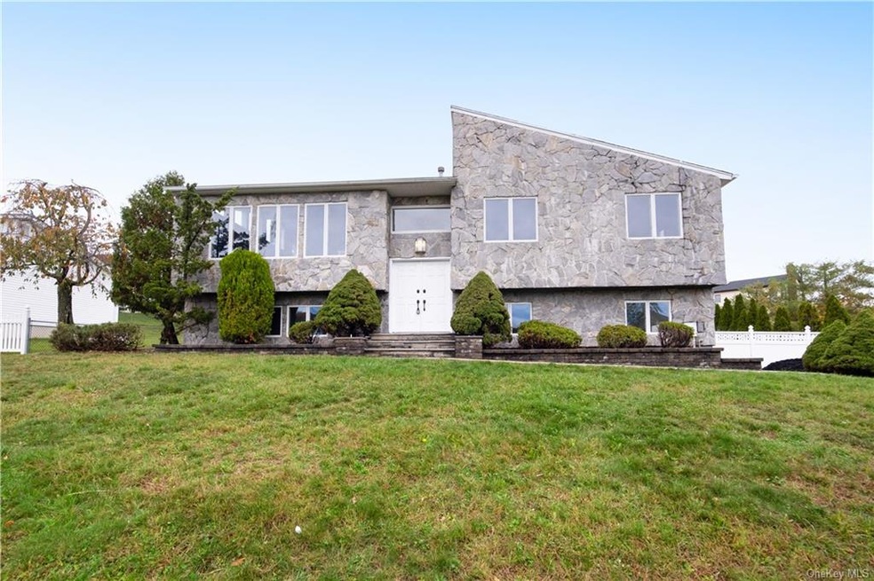 4 Lynch Ct, Garnerville, NY 10923 - photo 1