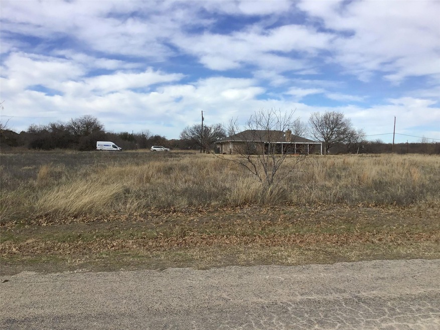 22280 Greenbriar Dr, Whitney, TX 76692 - photo 1