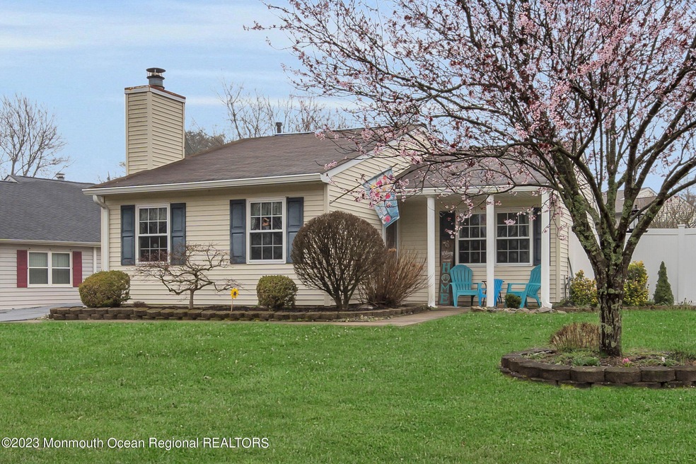 40 Pilgrim Ave, Tinton Falls, NJ 07753 - photo 1