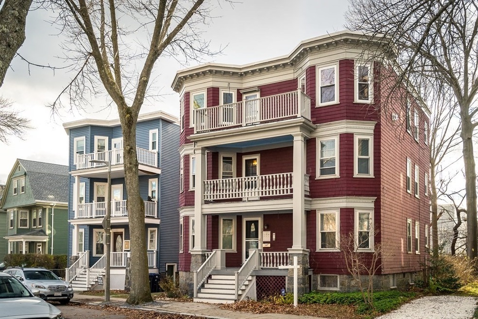 27 Samoset St unit C, Dorchester Center, MA 02124 - photo 1