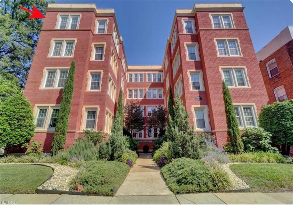 Welcome Home to 1008 Westover Ave #401B-Corner/end