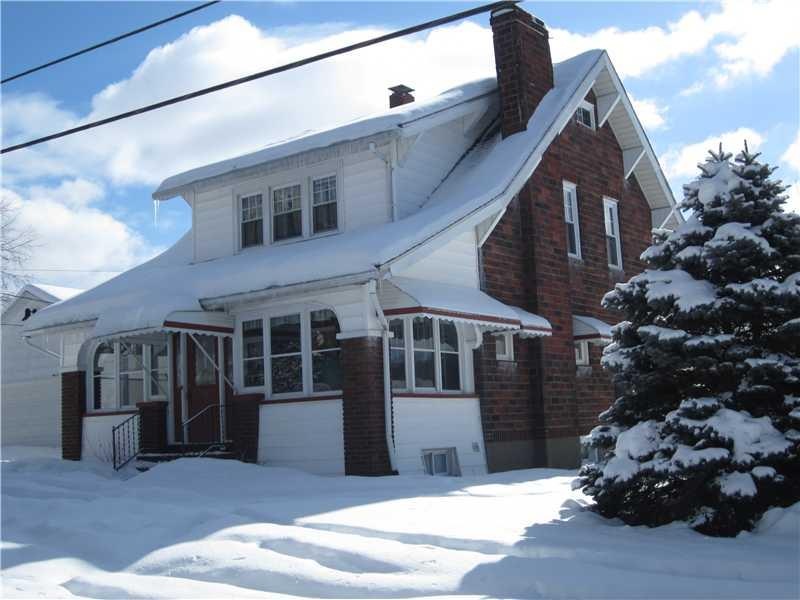 Exterior Front. LOCATED ON 2 LOTS . 3 BEDROOM 2 BA