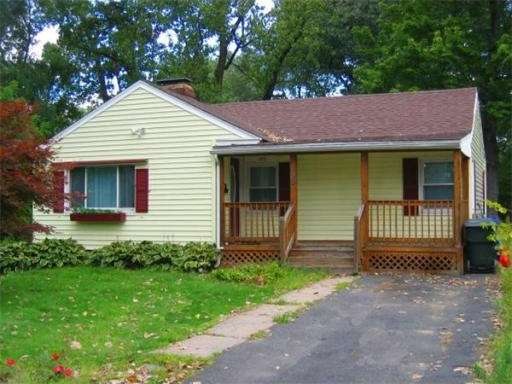 190 Lexington St, Springfield, MA 01104 - photo 1