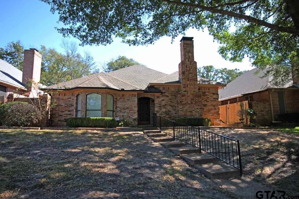 4926 4926 Forestwood Blvd, Tyler, TX 75703 - photo 1