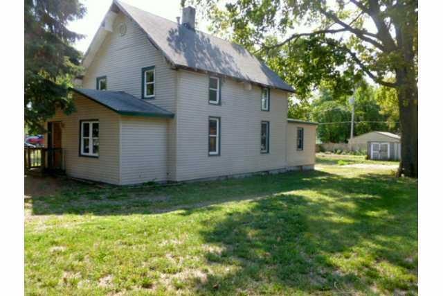 2215 E Walnut St, Des Moines, IA 50317 - photo 1