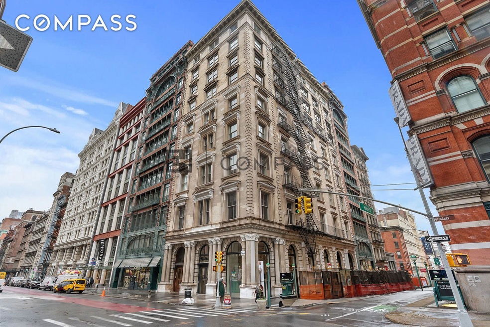 For Sale $2,500,000 • Co-Listing Agent