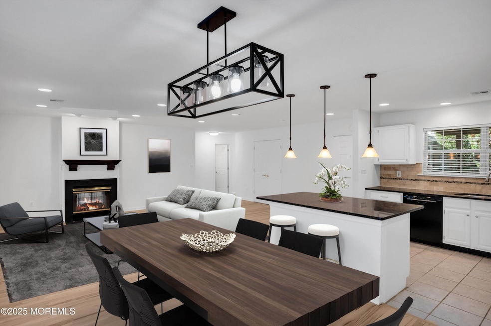 9 Ambrose Ln unit 141, Holmdel, NJ 07733 - photo 1