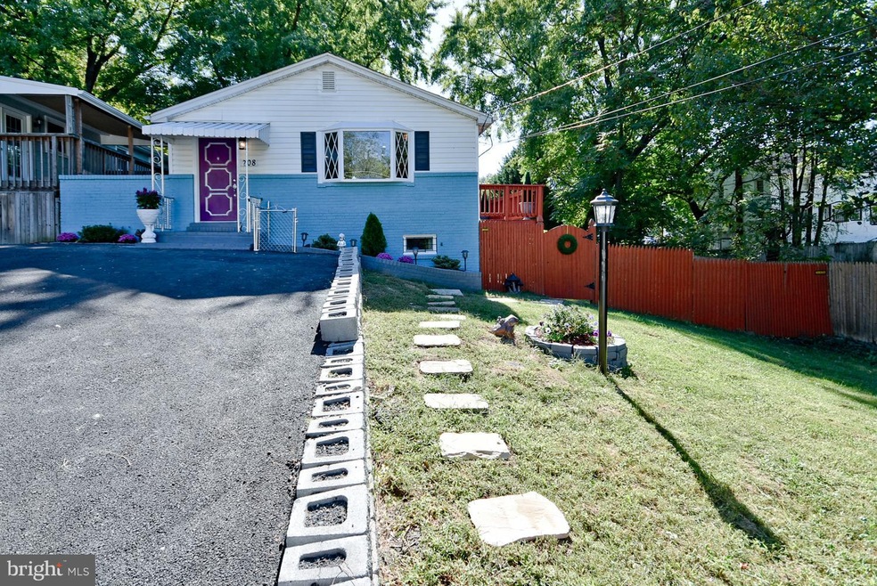 708 Balboa Ave, Capitol Heights, MD 20743 - photo 1