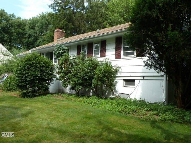 4 Burlington Ct, Norwalk, CT 06851 - photo 1