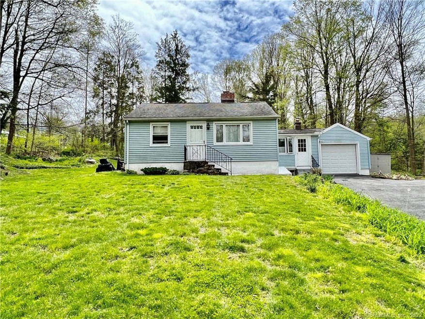 6 Cameron Rd, New Fairfield, CT 06812 - photo 1