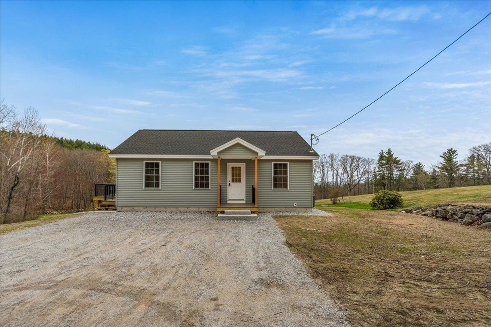 237 Maplewold Rd, Weare, NH 03281 - photo 1