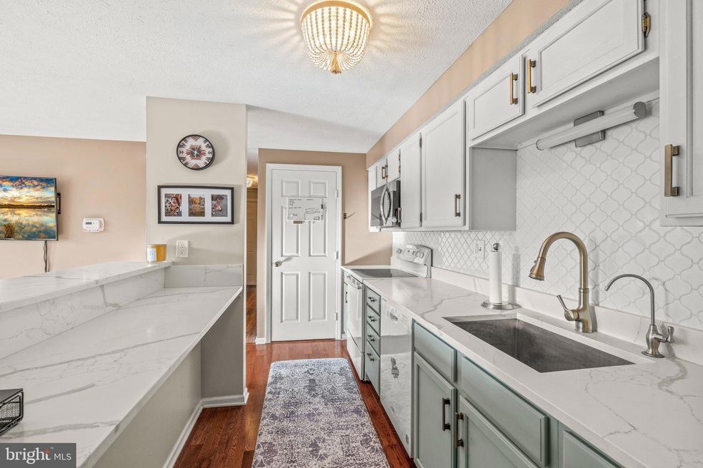 59 Cranberry Ct unit 155, Marlton, NJ 08053 - photo 1