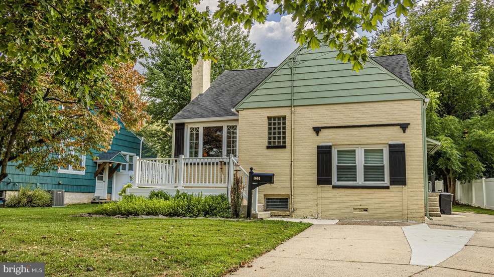 1604 W High St, Haddon Heights, NJ 08035 - photo 1