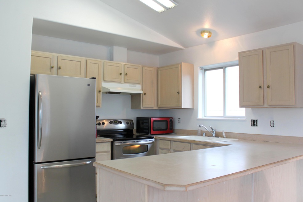 Raintree_Kitchen