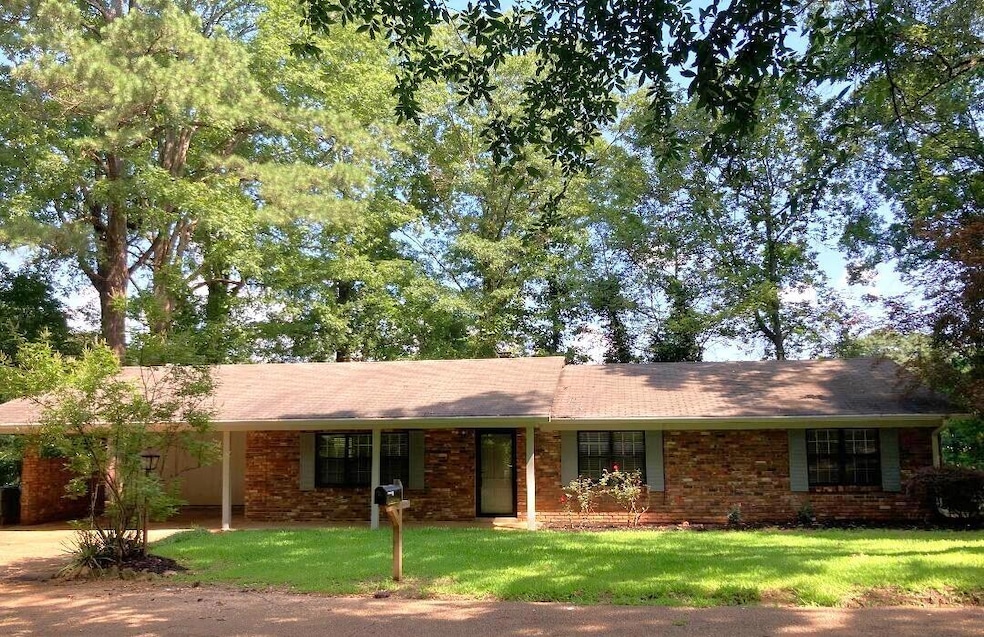 81 AZALEA TRAIL