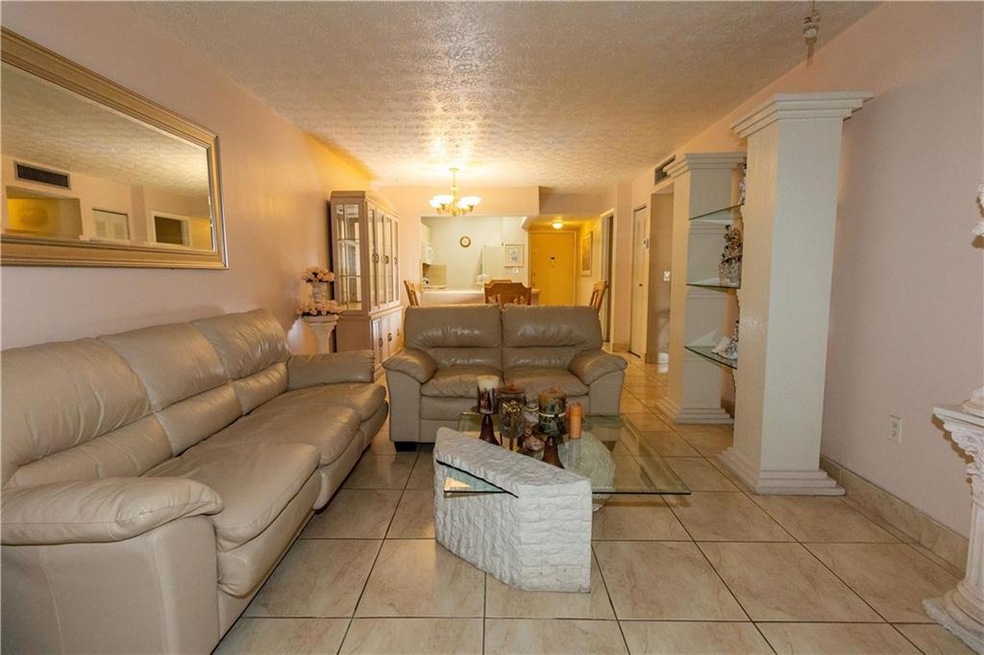 6070 W 18th Ave unit 304, Hialeah, FL 33012 - photo 1