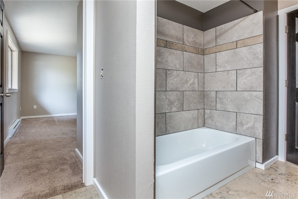 202 3rd St SE, Yelm, WA 98597 - photo 1