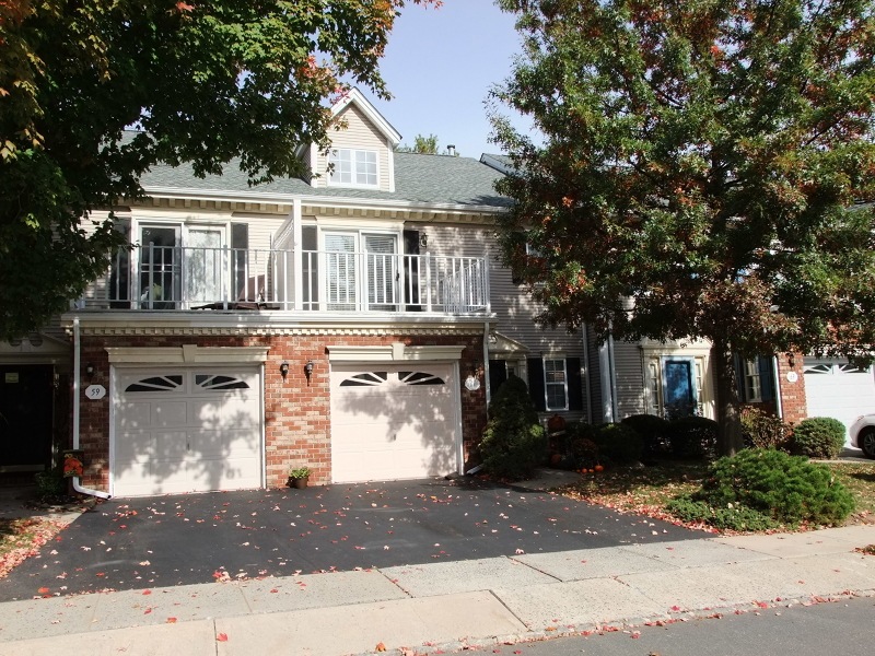 61 Sapphire Ln, Franklin Park, NJ 08823 - photo 1