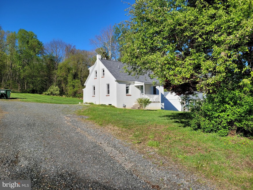 1714 W Philadelphia Ave, Boyertown, PA 19512 - photo 1