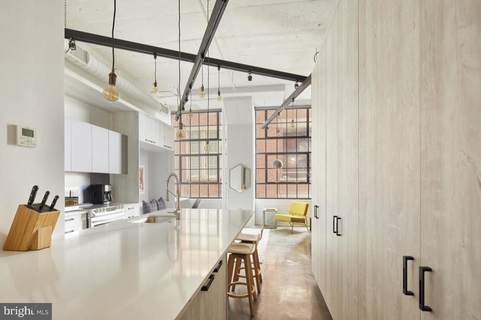 325 N 13th St unit STUDIO, Philadelphia, PA 19107 - photo 1