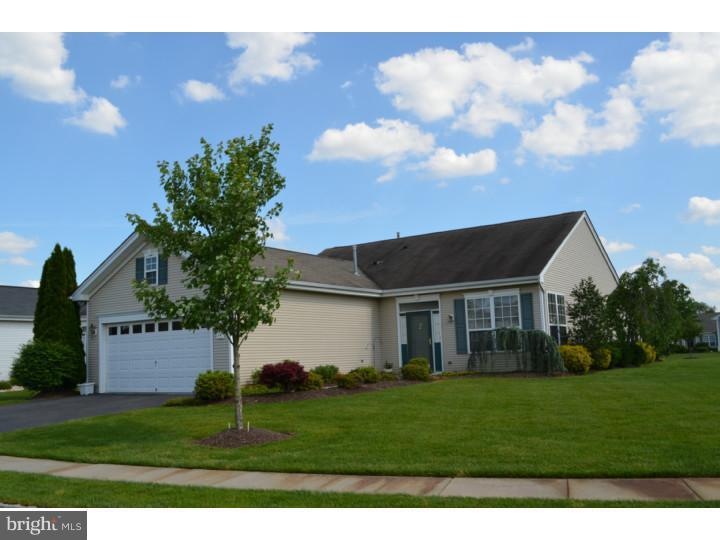 14 Newton Ct, Columbus, NJ 08022 - photo 1