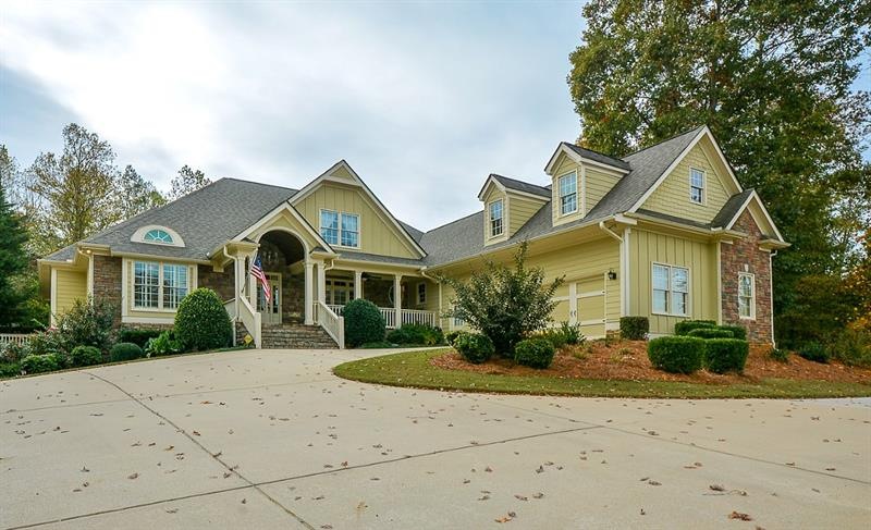 Magnificent Ranch home located on almost an acre w