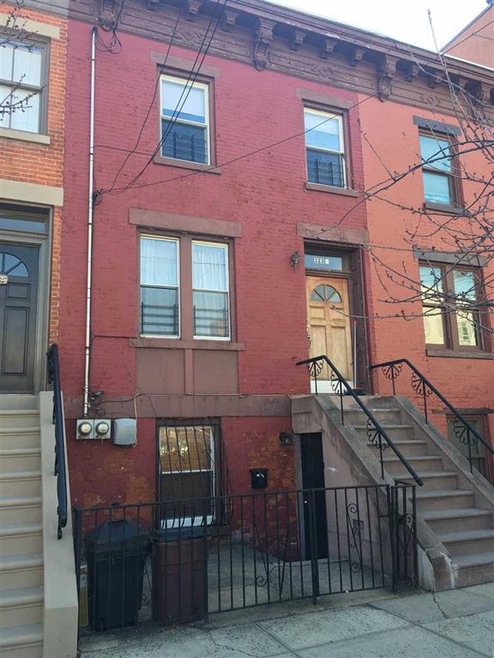 337 1/2 Pavonia Ave unit Grdn, Jersey City, NJ 07302 - photo 1