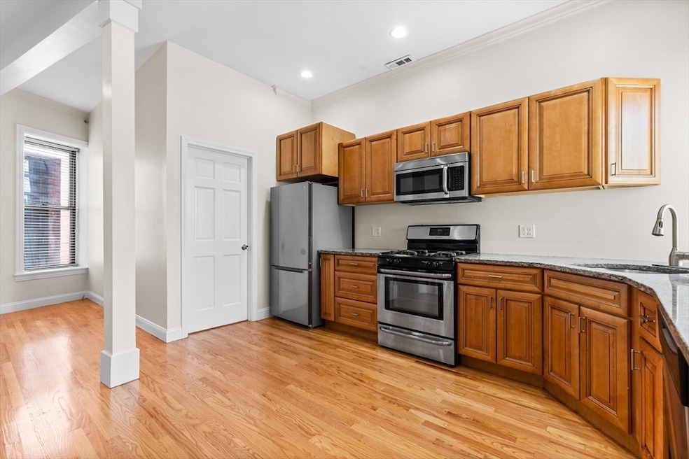 59 Endicott St unit 7, Boston, MA 02113 - photo 1