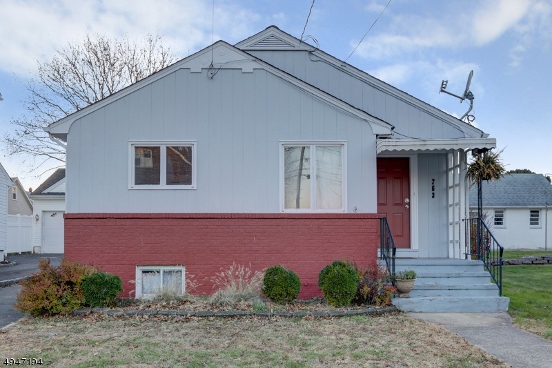 263 N 3rd Ave, Manville, NJ 08835 - photo 1