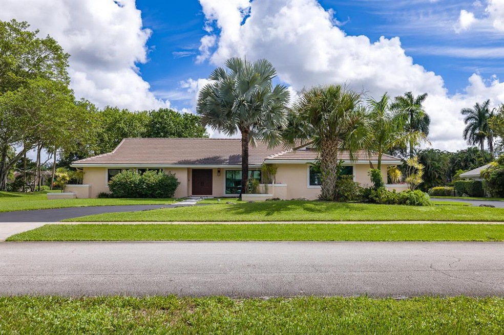 22396 Waterside Dr, Boca Raton, FL 33428 - photo 1