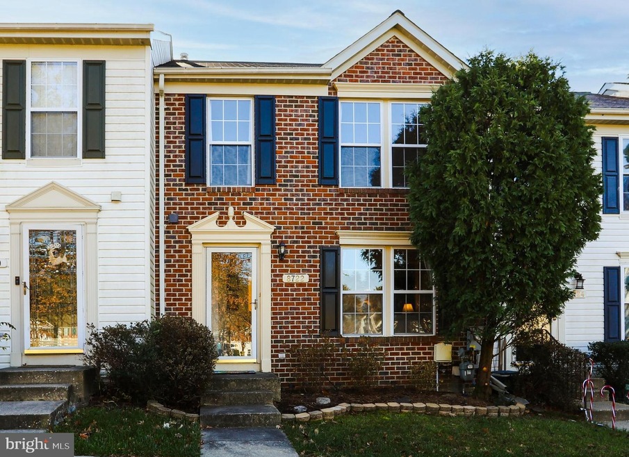 8722 Thornbrook Dr, Odenton, MD 21113 - photo 1