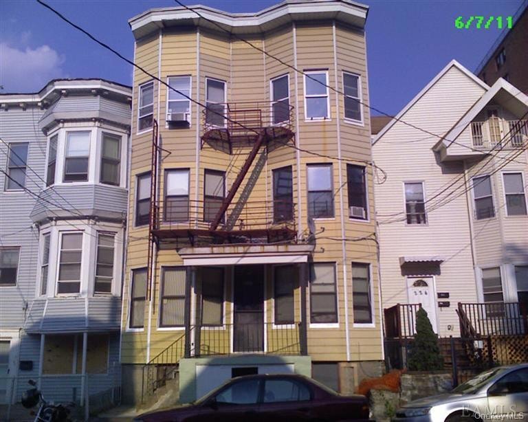 For Rent $1,575/month