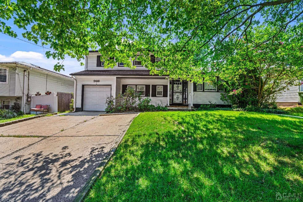 966 Florida Grove Rd, Perth Amboy, NJ 08861 - photo 1