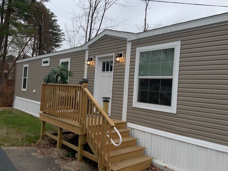 2 Lori Ln, Litchfield, NH 03052 - photo 1